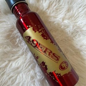 49ers water container